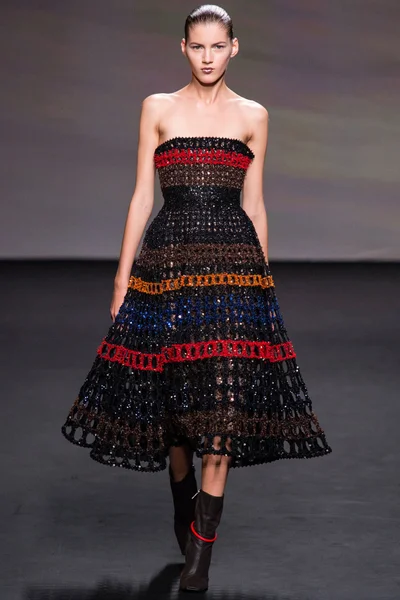 Look 34